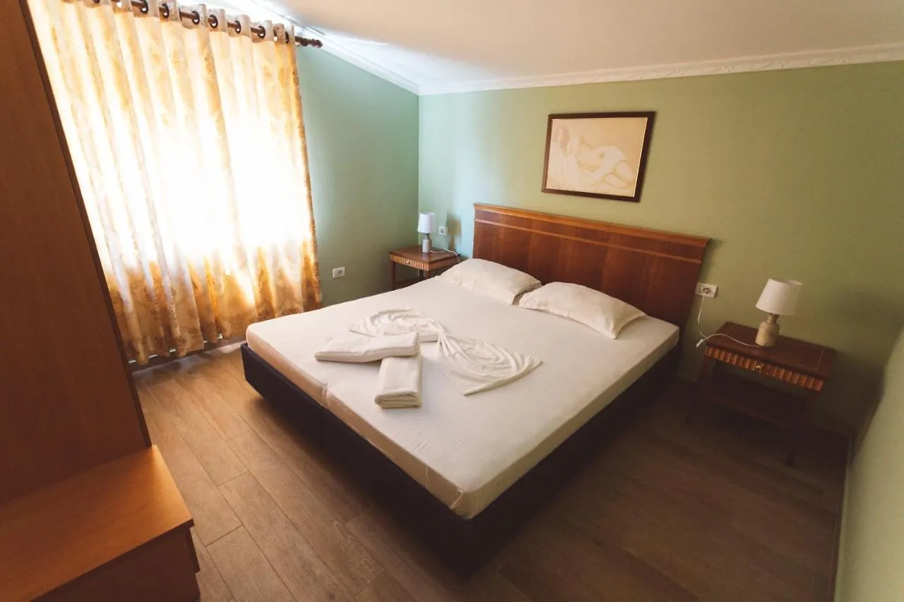 Vila Shengjin Lezhë